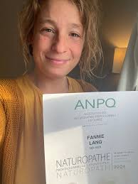 Hi everyone! 👋 I wanted to briefly introduce myself. My name is Dr. Aimee  Harris, and I own a wellness business here in York County. We focus