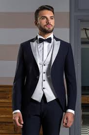 42 résultats pour 'costume mariage'. Ste Luno Umberto Costumes De Maries