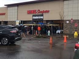 Is king soopers open on saturday and sunday? Grocery Store Shooting King Soopers Employees Hold Candlelight Vigil