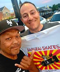 Anyone else noticed all that malarkey between Mark & travelling/traveller  dad has stopped?! I called them out