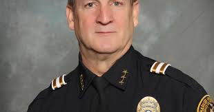 Heights police chief to retire after 45 years in law enforcement