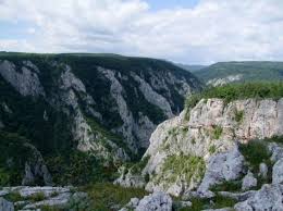 Od najvyšších slovenských končiarov až po najnižšie položené miesto na slovensku. Kam Na Vylet Na Vychodnom Slovensku 10 Tipov Na Zaujimave Miesta Fici Sme