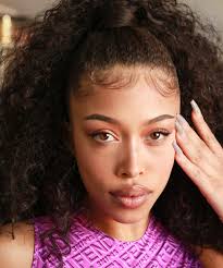 LOADING… 3 new YouTube videos 😏 stay with me. I have a TON of life  updates. And