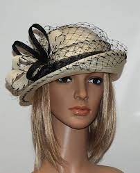 Maquillage Artistique Real Techniques 10 Https Www Youtube Com Watch V Xl 05gg16k Maquillage Maquill Hats For Women Beautiful Hats Top Hats For Women