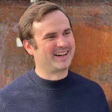 Daniel Henke's Instagram, Twitter & Facebook