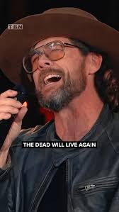 mattredmanmusic & Beth Redman performing “Great Are You Lord”🙌 Watch more  worship