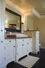 This pony wall also frames the toilet area, offering a bit of privacy but also acting as an extra shelf. Pony Wall Bathrooms Forum Gardenweb Bathroom Remodel Master Bathrooms Remodel Primitive Bathroom Decor