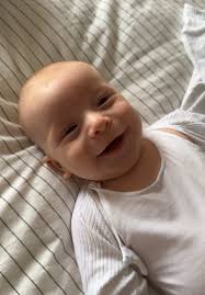 Hayley Roberts (@hayleyroberrts)