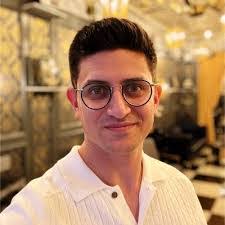 James Peil's Instagram, Twitter & Facebook