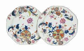 18th Century A Pair Of Chinese Famille Rose Pseudo Tobacco Leaf Dishes Tobacco Leaf Famille Leaf Pattern