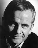 Ian Holm Cuthbert - EcuRed