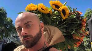 Jessie Ashby's Instagram, Twitter & Facebook