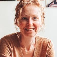 Yulia Gladysheva, Persuasive Images On The Go