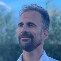 Michael Walraven's Instagram, Twitter & Facebook