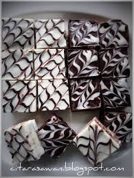 Di sini akan dikongsikan 14 resepi berserta dengan cara untuk buat topping yang betul dan sedap untuk kek coklat moist, biskut. Resepi Biskut Black Walnut Pawtaste Com