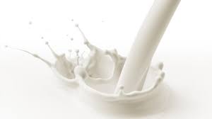 Kalorien, vitamine, mineralien und nährstoffe pro 100 g/ml. Buttermilch Funf Grunde Ofter Mal Zum Milchprodukt Zu Greifen