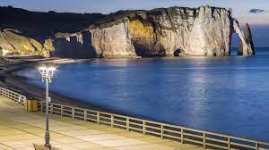 Etretat is located just half an hour north of le havre. Hotels A Etretat Normandie Tourisme