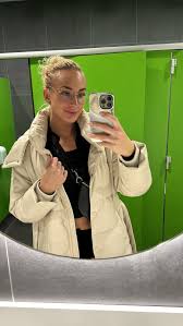Stela Riccioli Mittlerweile Seit Stunden Unterwegs Nach Kroatiensexiezpix  Web Porn