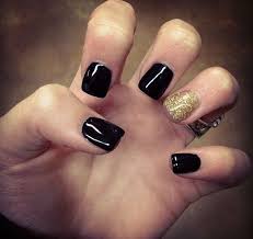 Black And Gold Acrylic Nails Short Black Nail Art Ideas That Are Cute Gold Acrylic Nails Short Acrylic Nails Short Acrylic Nails Designs