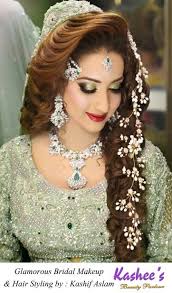 Glamorous Makeup N Hairstyling By Kashif Aslam At Kashee S Beauty Parlour Indian Wedding Makeup Bridal Hair And Makeup Bridal Makeup