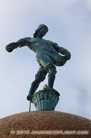 The Sower Atop The Nebraska State Capitol Lincoln Nebraska Usa Nebraska Scenic Landscape Scenic