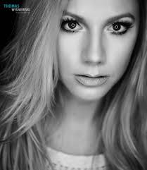 Those eyes 😍 😍 😍 Model: Karine Dreys Pagni