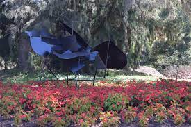 It's an oasis of greenery in a los angeles region dominated by concrete and asphalt; A Culture Of Sculpture In The Open Air In Palos Verdes Peninsula Easy Reader News