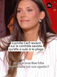 Camille Cerf En Jeans