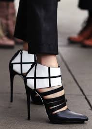 Beautiful Black And White High Heels Shoes The Vanity Of Women Black And White Shoes Heels Fashion