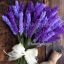 Lem tembak proses membuat bunga tulip 34 Buket Bunga Dari Kain Flanel Untuk Hadiah Wisuda Lamaran Dan Syukuran Teman Kreasi