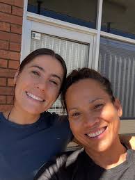 Olivia Oates (@oliveoates) • Instagram photos and videos