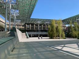 In addition, ibis paris gare de l'est 10ème offers breakfast, which will help make your paris trip additionally gratifying. Gare D Amiens Wikipedia