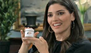 General Hospital Recap: Lois Becomes Deceptions New Spokesmodel