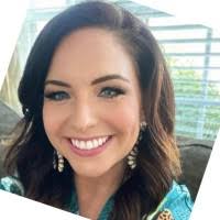 Angie Spence's Instagram, Twitter & Facebook