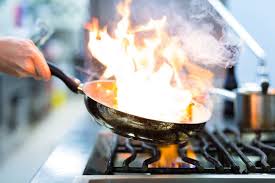 How To Put Out A Grease Fire No Water Won T Work Home Chef Restaurant Kitchen Michelin Star Food