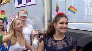 Hier meine fotos von der regenbogenparade als slideshow 15 Gay Pride Festivals Zu Denen Du 2019 Gehen Musst Safestay Hostels Sicherheitsherbergen