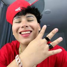 A los amigos, colegas y exalumnos de mi papá, Jesús Yuri Flores Broncano ,  que deseen despedirse de él por última vez: La misa de cuerpo presente se  realizará a las 2:00