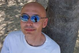 Amazon.com: My Life Among the Serial Killers: Inside the Minds of the  World's Most Notorious Murderers: 9780060586829: Morrison, Dr. Helen,  Morrison, Dr. Helen: Books