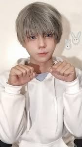 Here to share another Xavier cosplay but this time with MC; recreating some  of the splash arts ☺️