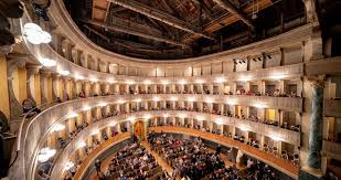 Luigi zanda, tesoriere del pd, all'uscita della cabina di regia del suo partito: Fondazione Teatro Donizetti Di Bergamo Indice Selezione Danzatori