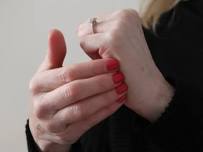 how to use EFT TAPPING TO RELEASE STRESS & ANXIETY...