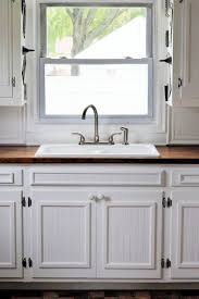 Decorative Details Adding Character To Your Home With Textured Wallpaper Beadboard Wallpaper Kitchen Cabinet Doors Grand Kitchen