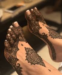 Telapak kaki telapak tangan yang disebut pelipit memakai daun pacar. 161 Hennah Ideas Beautiful Henna Designs Mehndi Designs Henna Designs