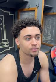 Darren Hilliard Basketball