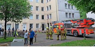 Interessiert an mehr eigentum zur miete? Feuer In Hannover Herrenhausen Wohnung In Fluchtlingsunterkunft Brennt Vollstandig Aus