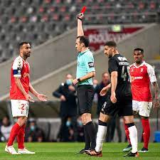 The draw complicated the league race, with porto increasing their lead. Benfica Vence Em Braga Com Golos De Rafa E Seferovic E Sobe Ao Terceiro Lugar A Tres Pontos Do Fc Porto Observador