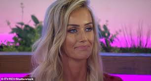 Find the cost to build or put up a fence per foot, or get an estimate to replace a fence in your yard. Love Island S Laura Anderson Breaks Down After Admitting She Lost Work Due To Dubai Backlash Duk News