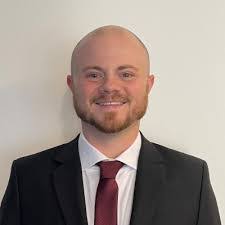 Sarah Peasley's Instagram, Twitter & Facebook