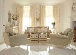L'arredamento in stile country chic è la sintesi perfetta tra gusto rustico, proprio delle case in campagna, e attenzione nei dettagli, come nella migliore tradizione del made in italy. Arredare In Stile Shabby Chic Arredare Ingresso Casa