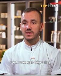 Il était en voiture avec sa mère joanna cloonan lorsqu'un autre véhicule dans lequel se trouvait une personne armée. Top Chef Baptiste Perd Tous Ses Moyens Devant Les Chefs Facebook